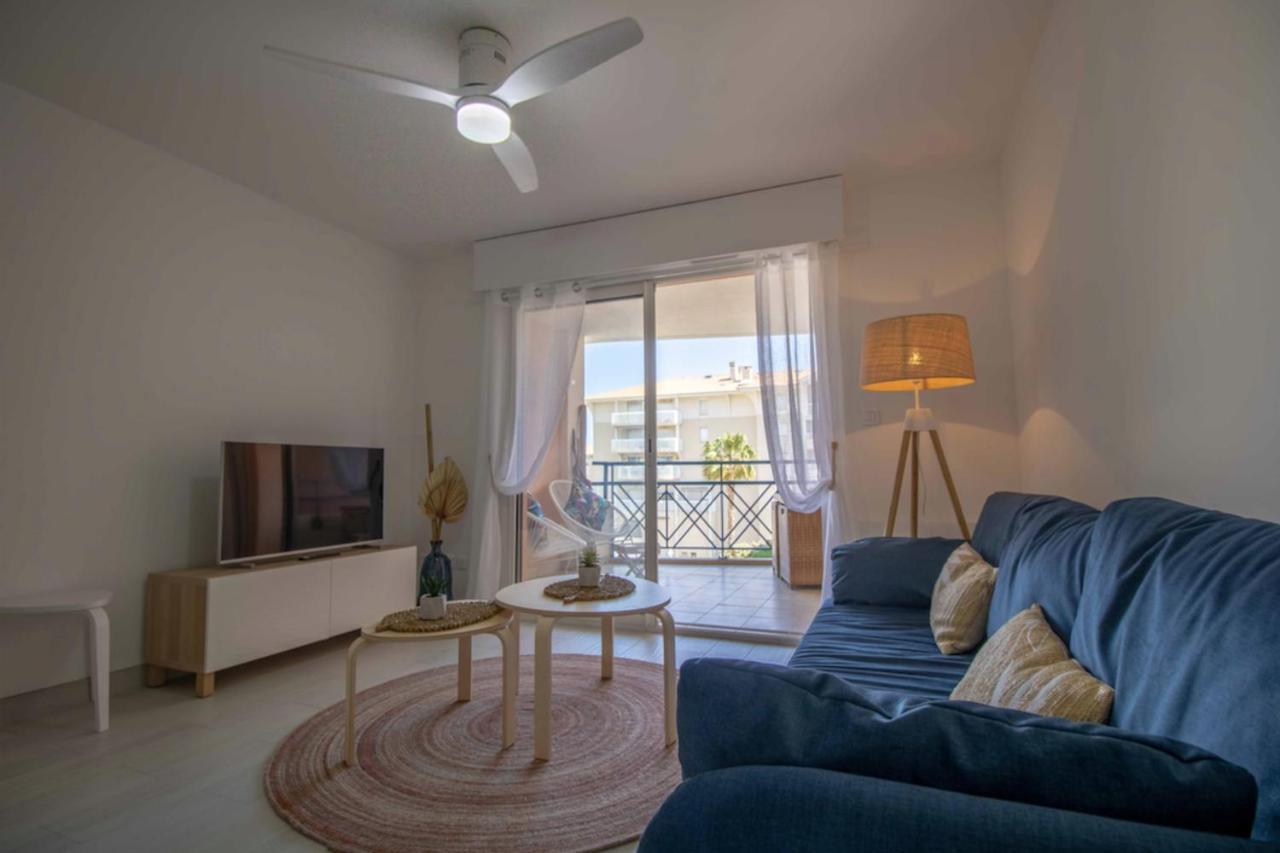 Bright Apt Of 32 M Renovated Near Town Fréjus Eksteriør bilde