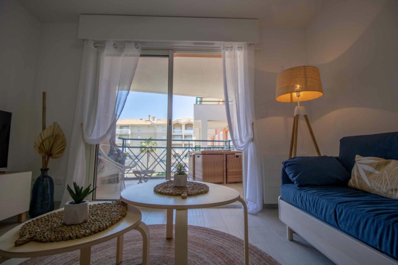 Bright Apt Of 32 M Renovated Near Town Fréjus Eksteriør bilde